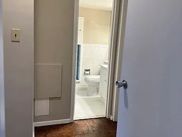 2401 H St NW #701 — Photo 7