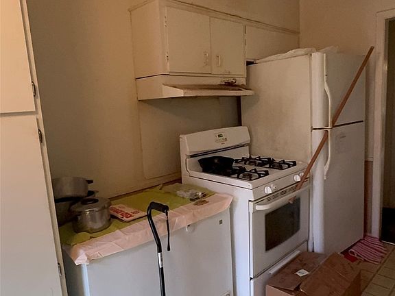 4th image of 4536 Curtis Ln