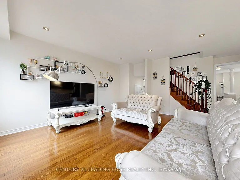 72 Staglin Ct — Photo 6