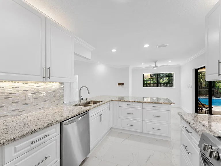 2244 Quail Rdg — Photo 33