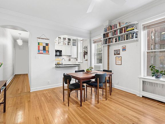 2nd image of 231 Park Pl APT 23
