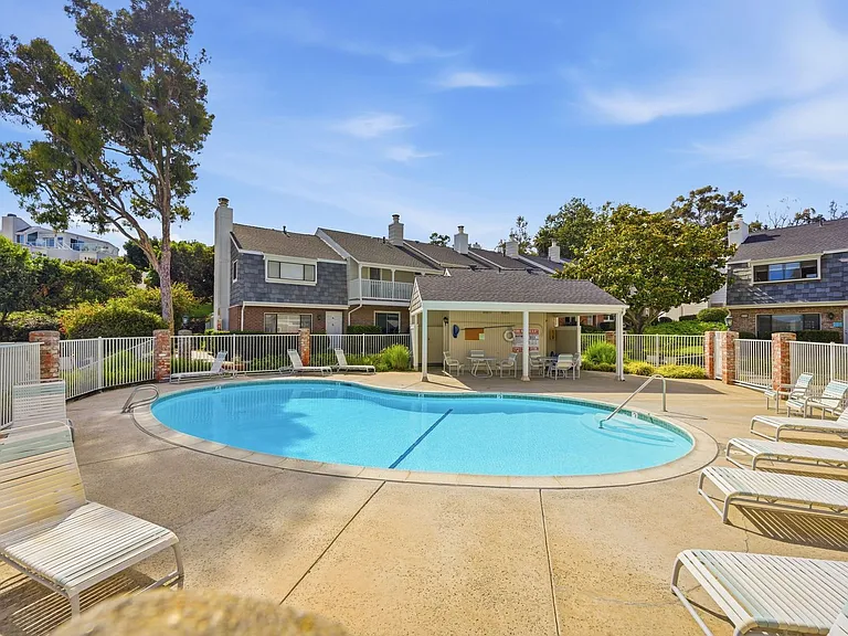 839 Del Mar Downs Rd #D — Photo 37
