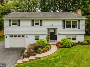 261 N Reamstown Rd, Denver, PA 17517