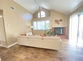 2922 Luciernaga St, Carlsbad, CA 92009
