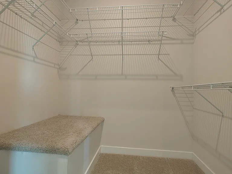 108 S Durham Dr — Photo 35