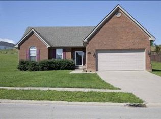 161 General Cleburn Dr, Richmond, KY 40475