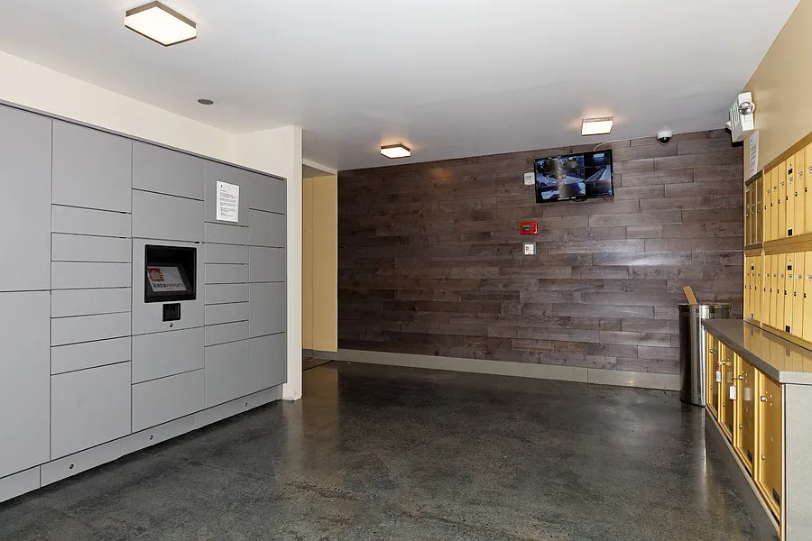 2240 Blake St — Photo 3
