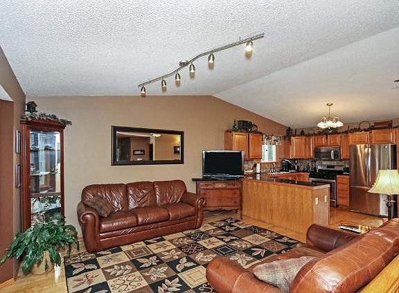 5th image of 24139 Heath Ave N