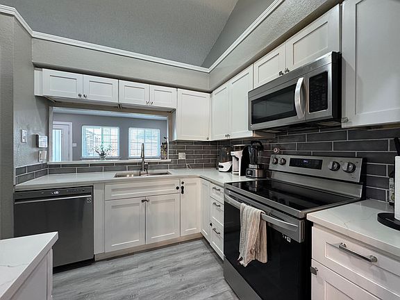2nd image of 4105 Wheelwright Dr