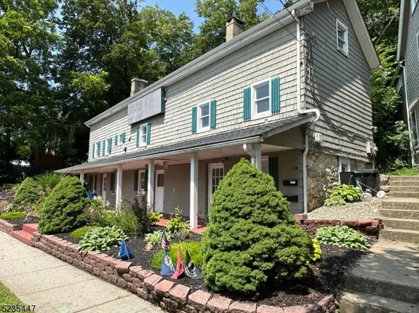 14 W Main St APT A, Clinton, NJ 08809