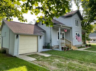 408 Romine St, Colon, MI 49040