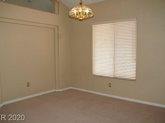 5th image of 281 Tayman Park Ave