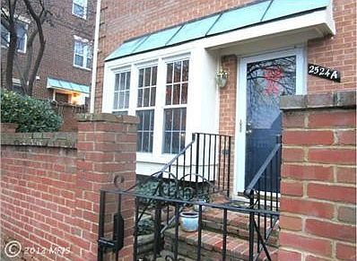 3rd image of 2524 Fairfax Dr #6AII