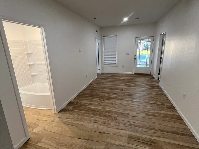 814 Minnesota Ave — Photo 4