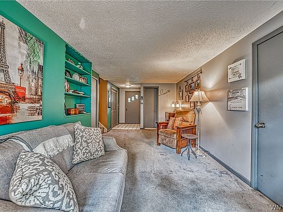 5th image of 11061 Fairview Dr