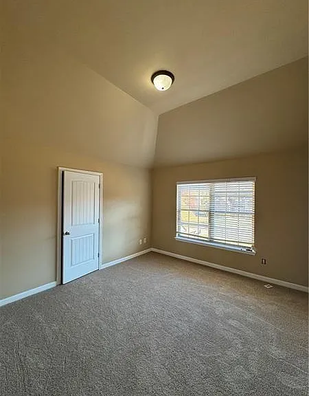 352 Plymstock Dr — Photo 14