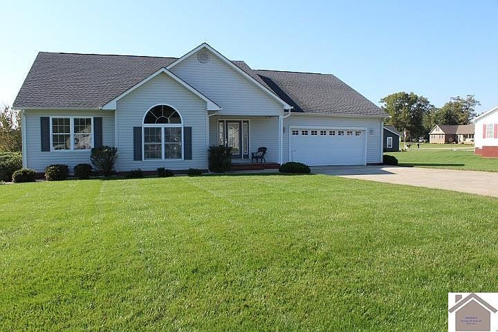 1st image of 365 Smiths Ln