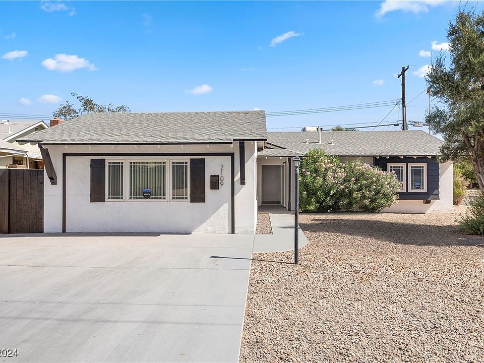 1st image of 2109 Las Verdes St