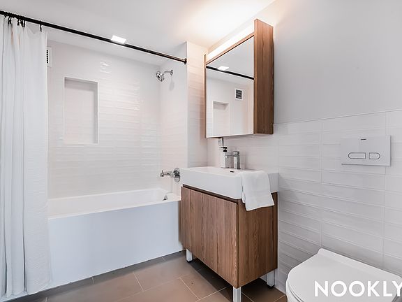 5th image of 619 Throop Ave #9A