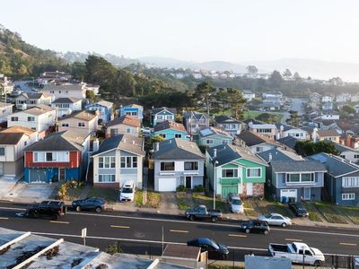 1219 Skyline Dr, Daly City, CA, 94015