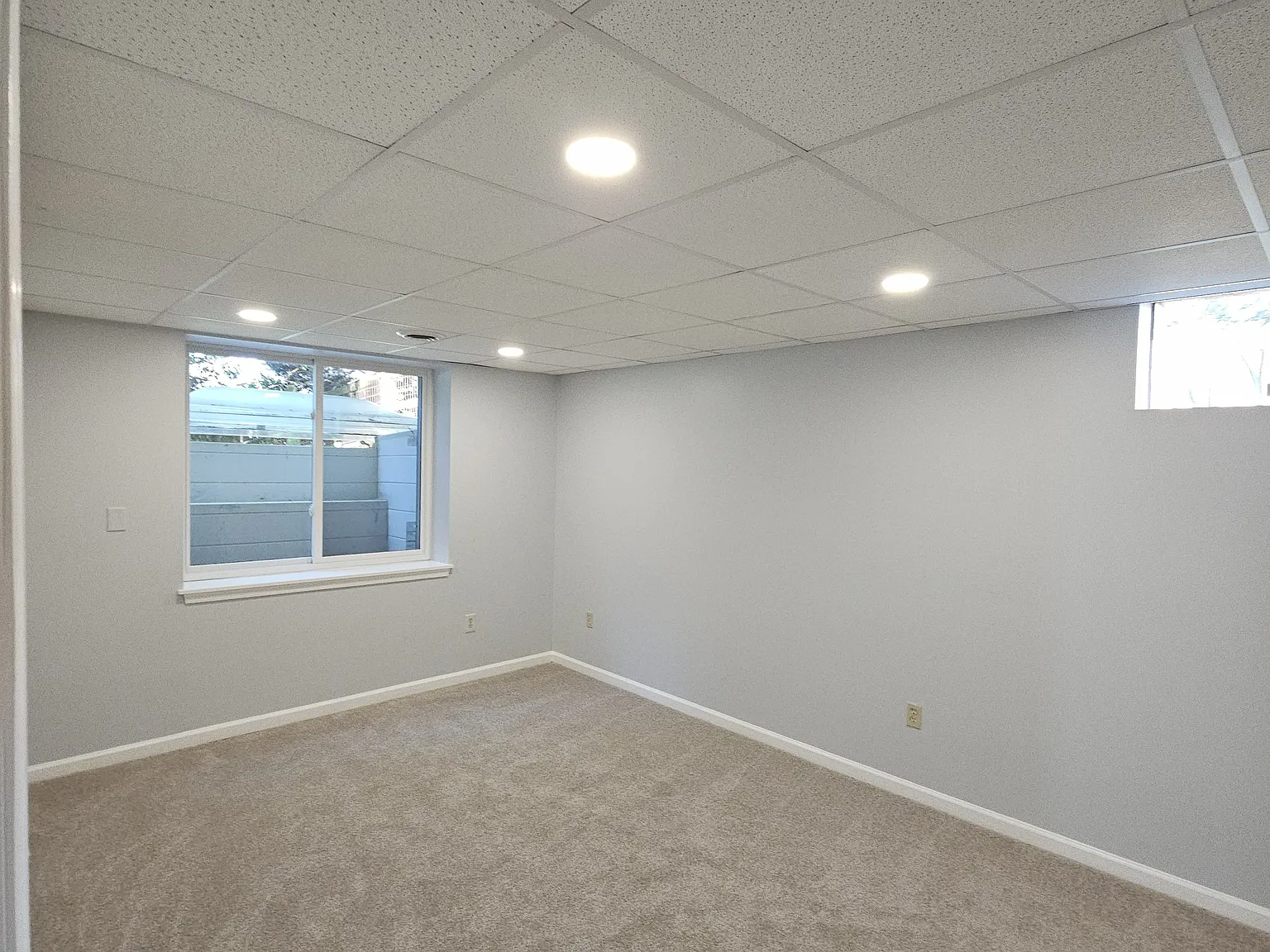 815 Aztec Dr — Photo 4