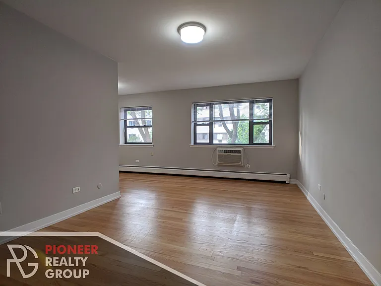 522 W Oakdale Ave #525-402 — Photo 11
