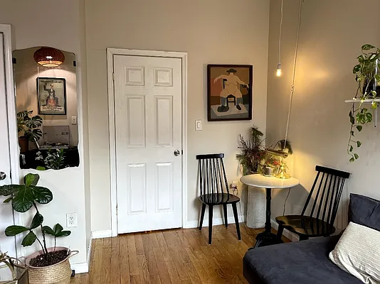 Rented by Elite Team Realty LLC | media 7