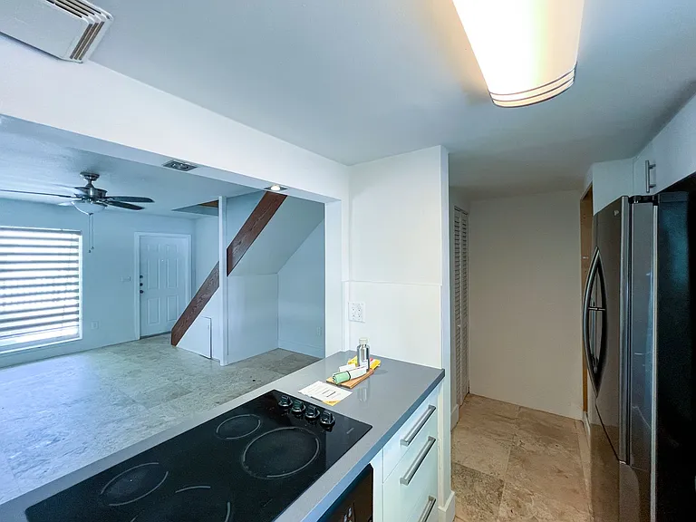 2900 Bird Ave — Photo 46