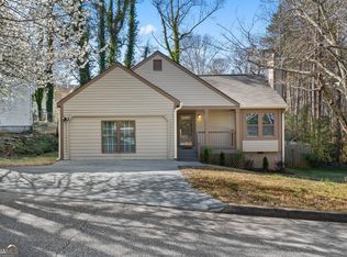 649 Woodcrest Manor Dr, Stone Mountain, GA