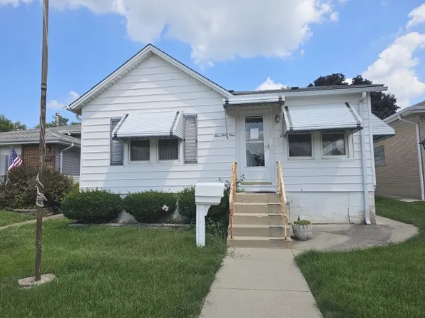 541 McCarthy St, Lemont, IL 60439