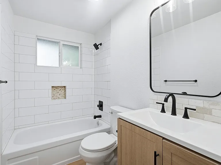 5735 SW 53rd Ave — Photo 10