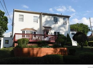 879 Lockwood Dr, Peekskill, NY 10566