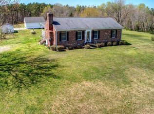 189 Threeway Rd, Warsaw, VA 22572