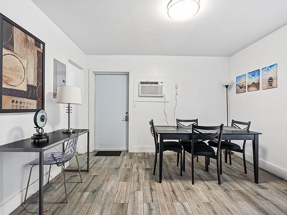 4th image of 905 NE 18th Ave APT 112