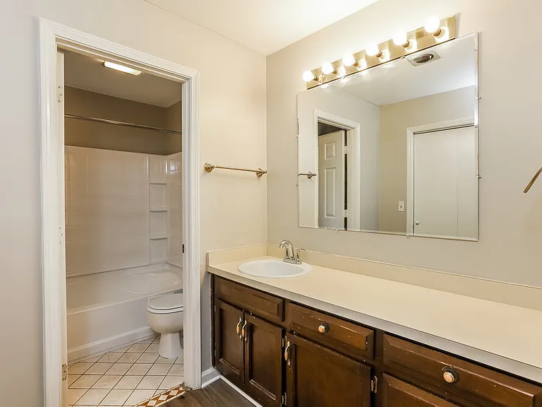 6651 Windwood Cir — Photo 11