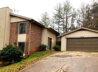 1216 Winding Way, Taylors, SC 29687