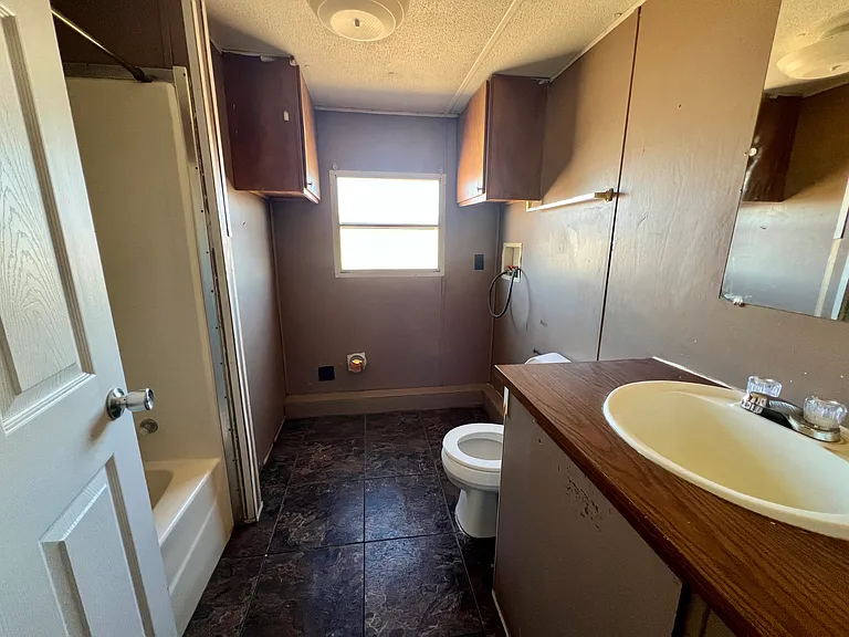 325 SW Grant St — Photo 5