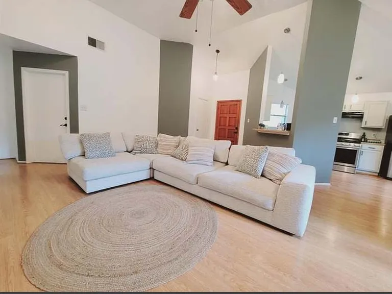 3322 Hartfield Ln — Photo 15
