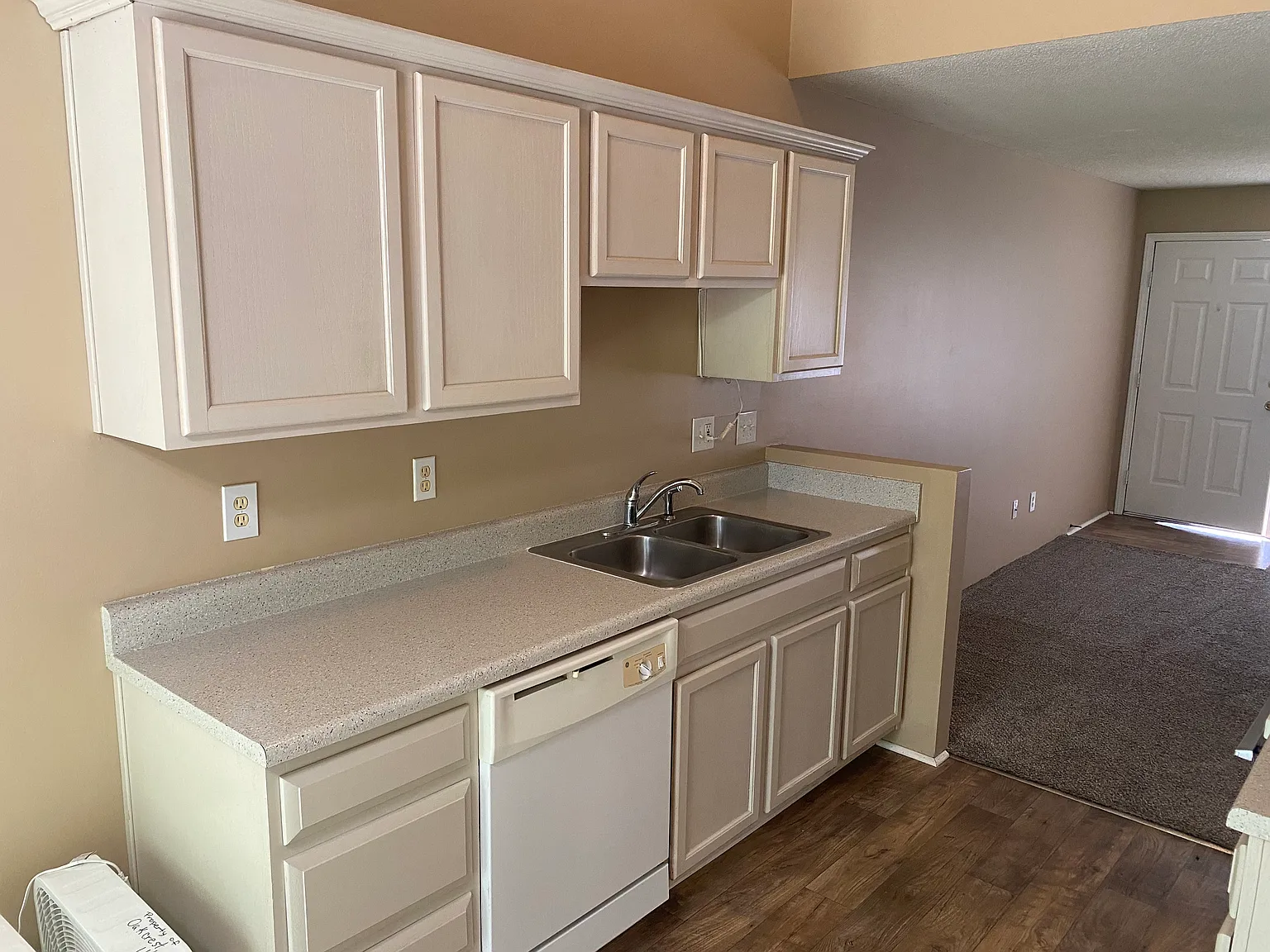 2 bed, 1.5 bath, 1500 sqft, $1,495 — Photo 4