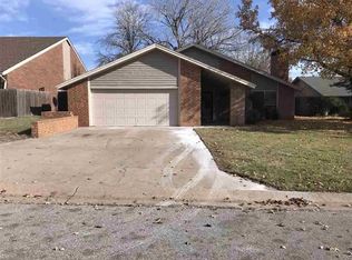 2713 Haystack Ln, Enid, OK 73703