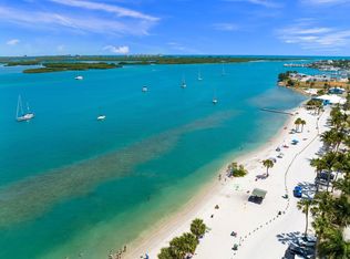35 W Harbour Isle Dr #205, Fort Pierce, FL 34949
