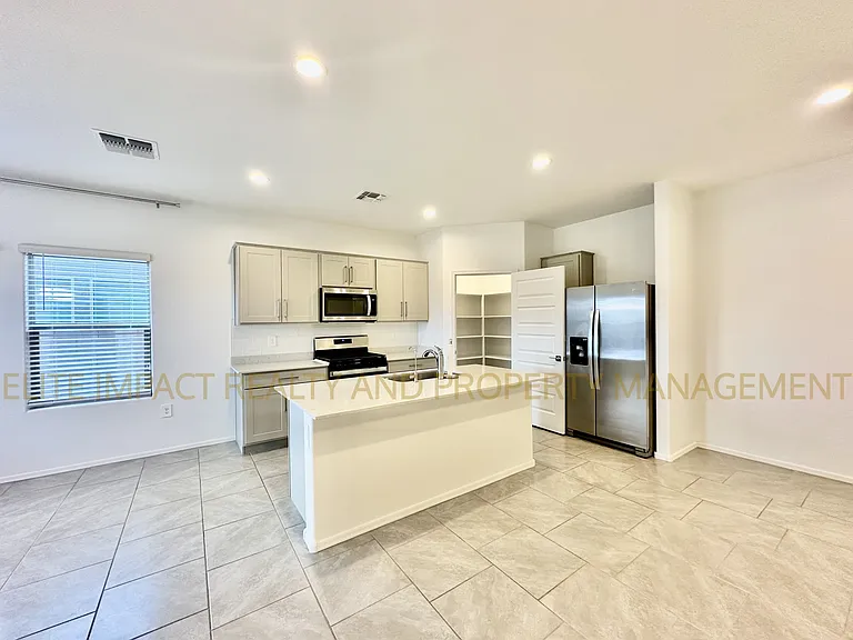 3541 N Kellen Canyon Ct — Photo 7