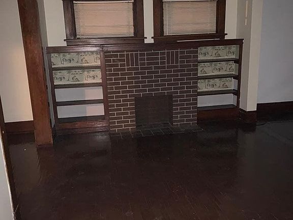4th image of 82 Comstock Ave