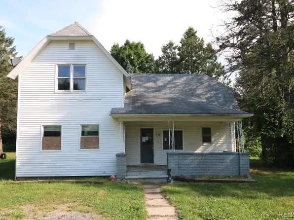 556 W Saginaw St, Fostoria, MI 48435