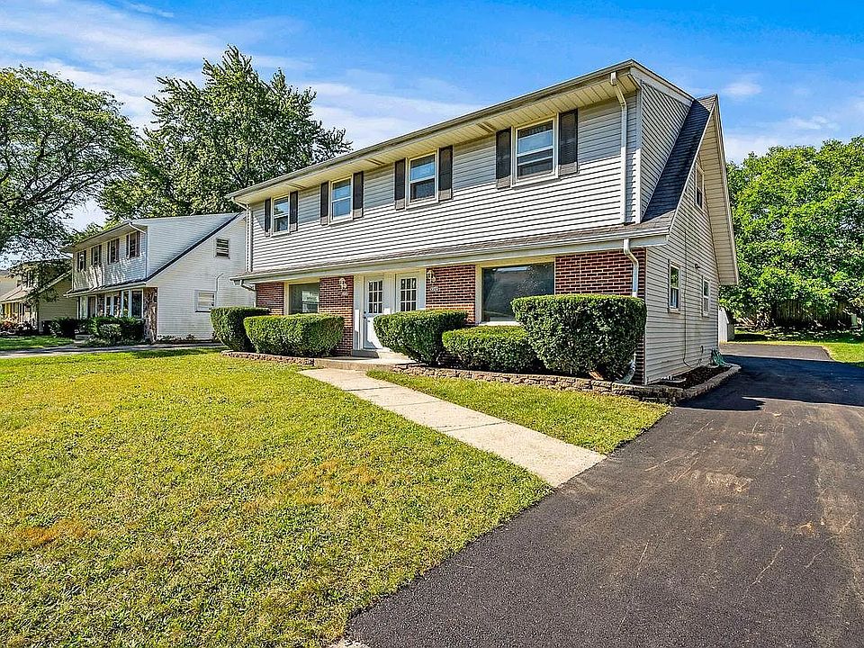 Front - Unit on the left