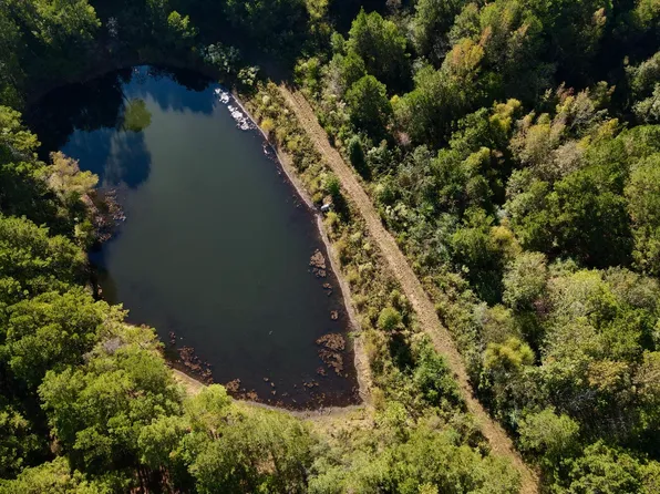 2140 Glovers Bend Rd, Gardendale, AL 35071