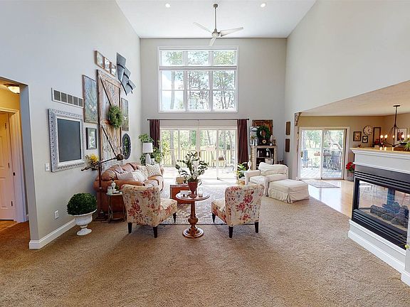 2nd image of 19306 Country Creek Cir