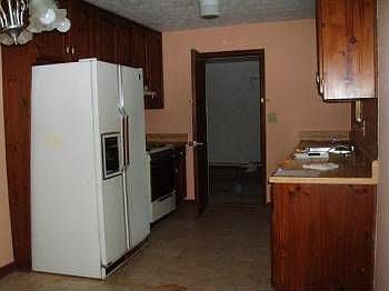 2nd image of 3019 Silver Hill Dr