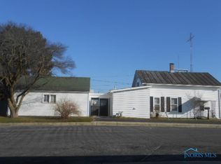 322 S Belmore St #1, Leipsic, OH 45856