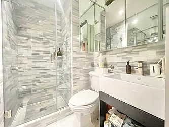 Rented by Century 21 Premier 